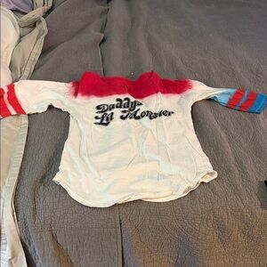 Short Sleeve Raglan Tee in White & Red